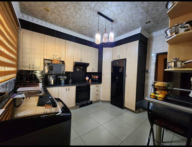 4 BEDROOM HOUSE FOR SALE IN VEREENIGING CENTRAL